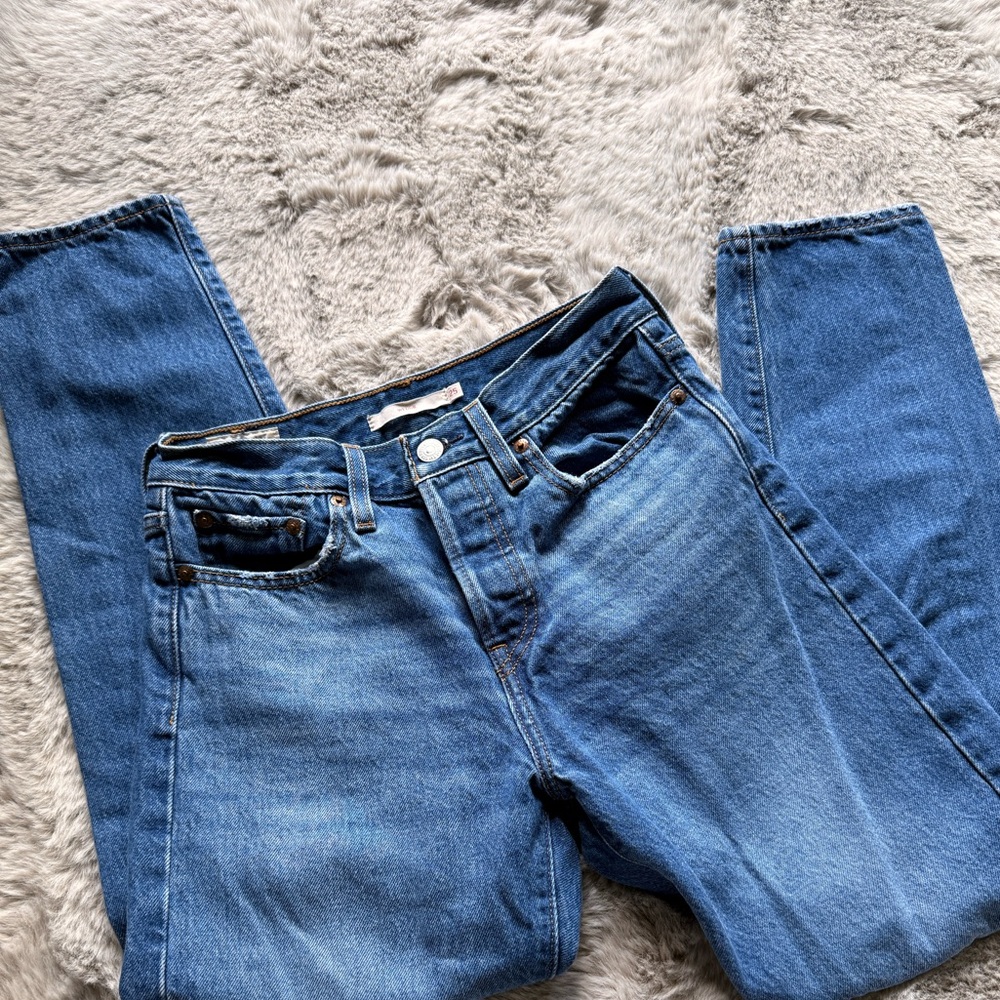 Women’s Levi’s (Levi’s premium)
